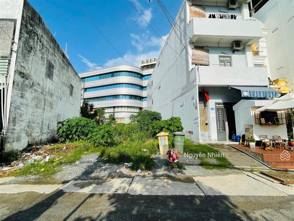 Nhỉnh 70tr/m2  mặt tiền 10m cực đẹp  xây hầm,6 tầng ngay chợ thủ đức khai thác dòng tiền cực tốt