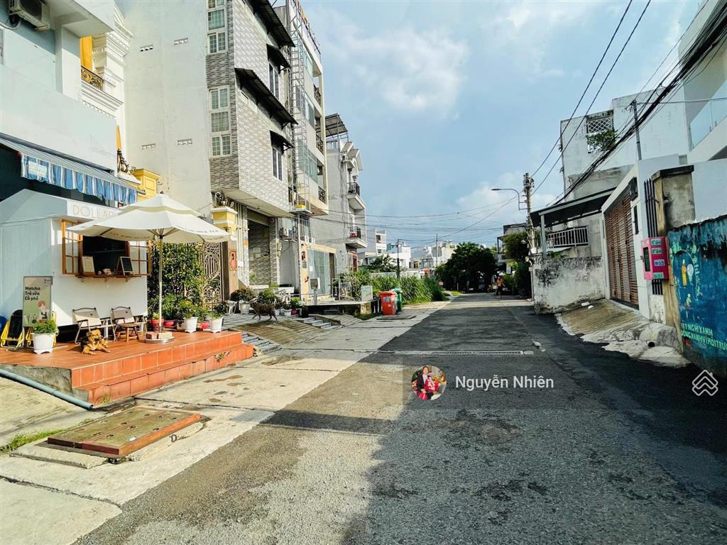 Nhỉnh 70tr/m2  mặt tiền 10m cực đẹp  xây hầm,6 tầng ngay chợ thủ đức khai thác dòng tiền cực tốt