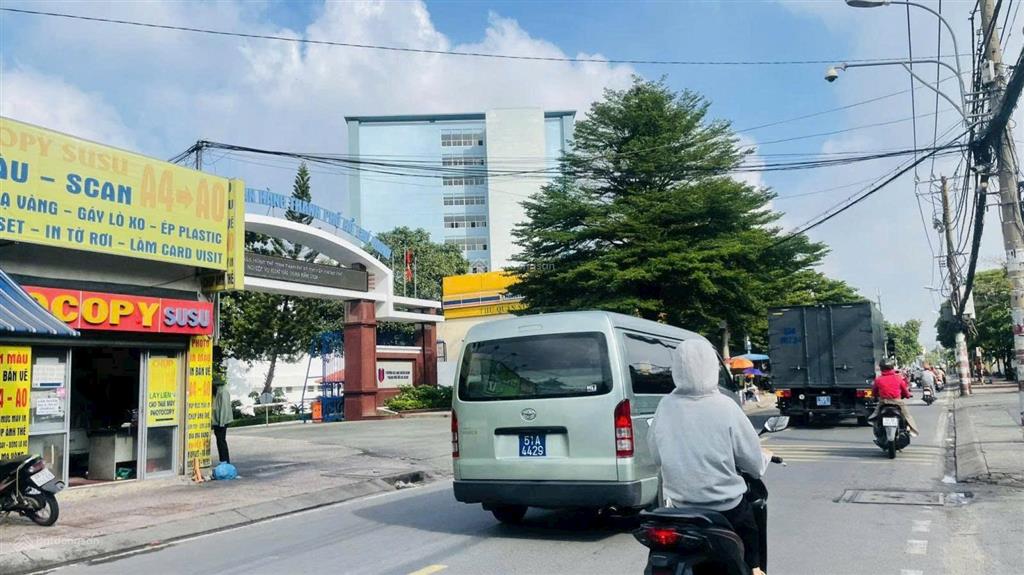 Bán đất tặng nhà mặt tiền kinh doanh đường số 6 hoàng diệu 2 p. linh trung  96m2 (4.23x23m)