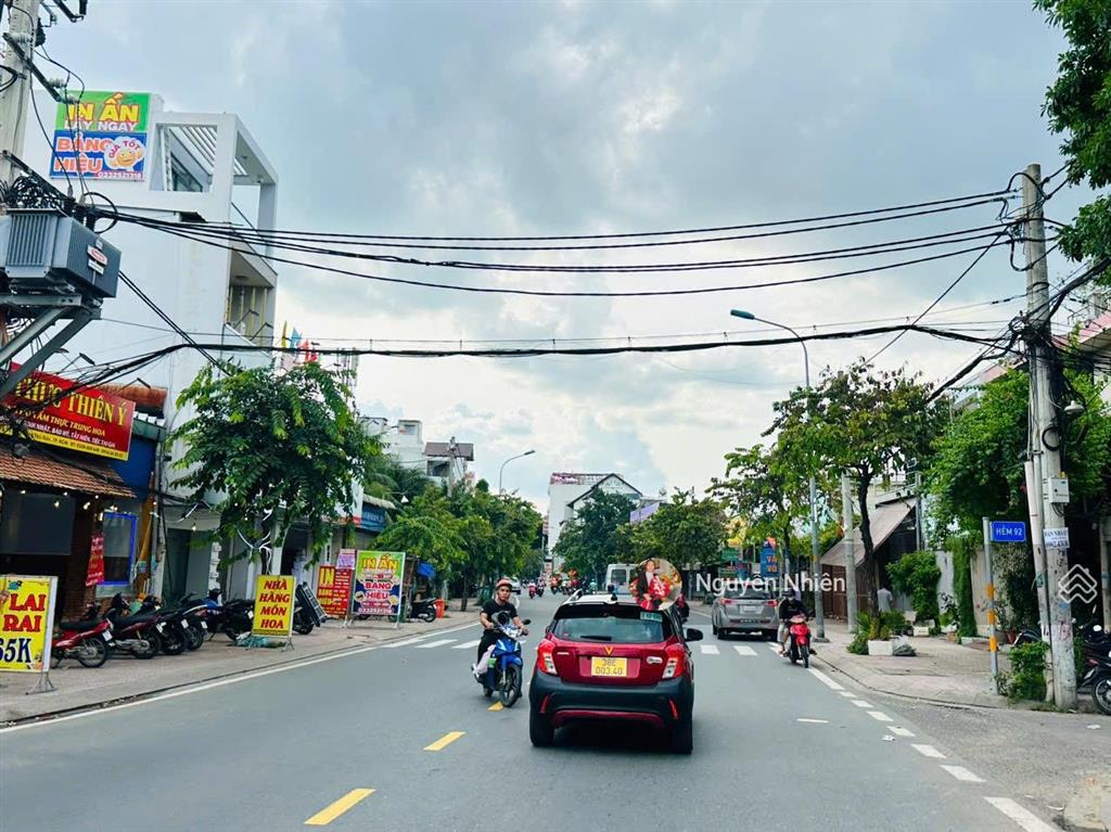 Mặt tiền sầm uất ngay ga metro bình thái, đường 20m. nhà 3 tầng 5.2x25m, hđt 30 triệu