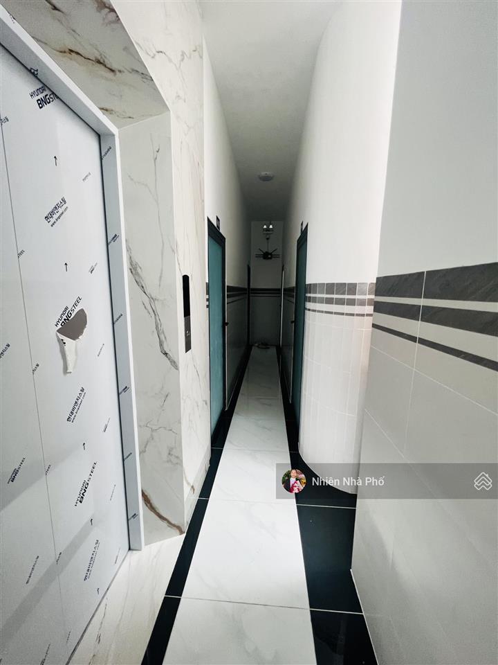 Hoàng diệu 2  chdv mới keng 5 tầng, thang máy có 24 phòng (6x22)m gần đh ngân hàng