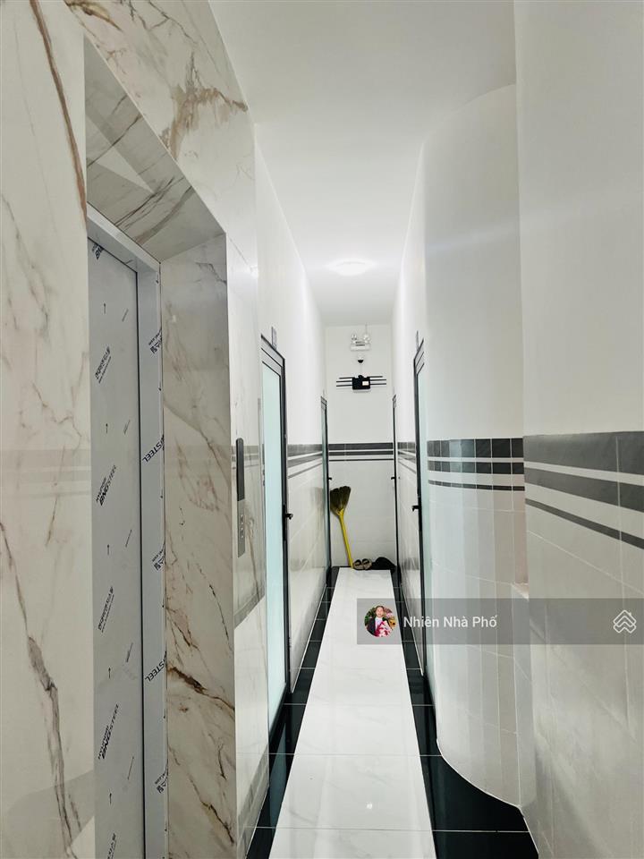 Hoàng diệu 2  chdv mới keng 5 tầng, thang máy có 24 phòng (6x22)m gần đh ngân hàng