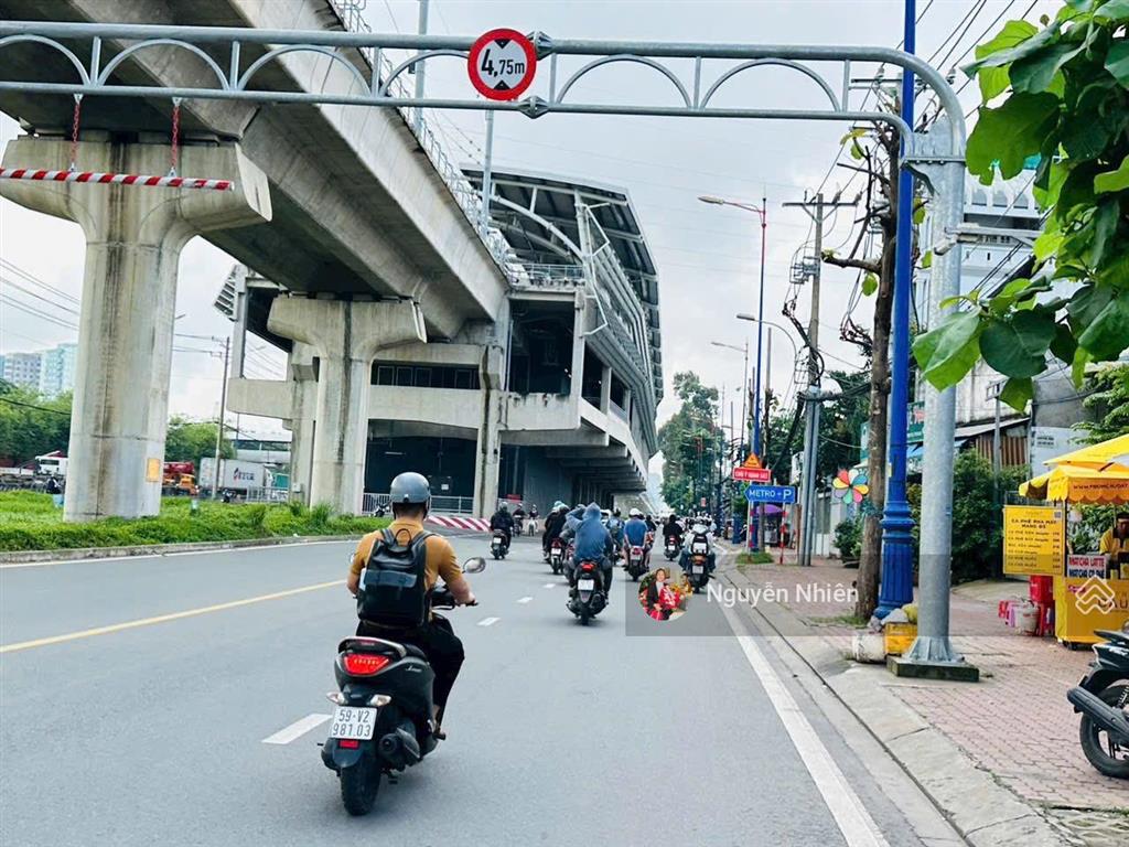 60tr/m2 lô góc 16 x16= 232m2  đường ô tô tránh  ngay ga metro khu công nghệ cao  linh trung