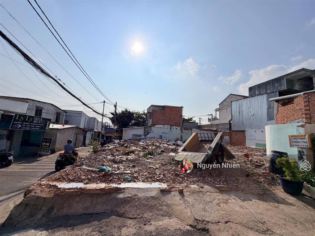 60tr/m2 lô góc 16 x16= 232m2  đường ô tô tránh  ngay ga metro khu công nghệ cao  linh trung