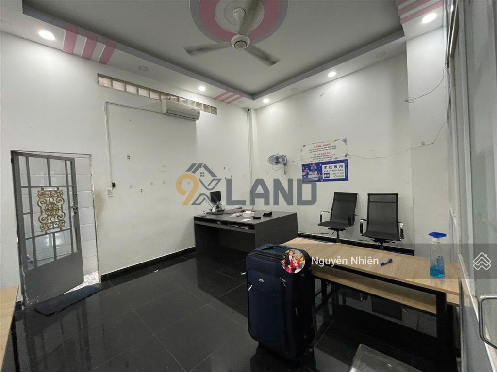 Giảm mạnh 2 tỷ. bán nhà mặt tiền xây kiên cố 5 tầng ngay chợ linh trung 90m2