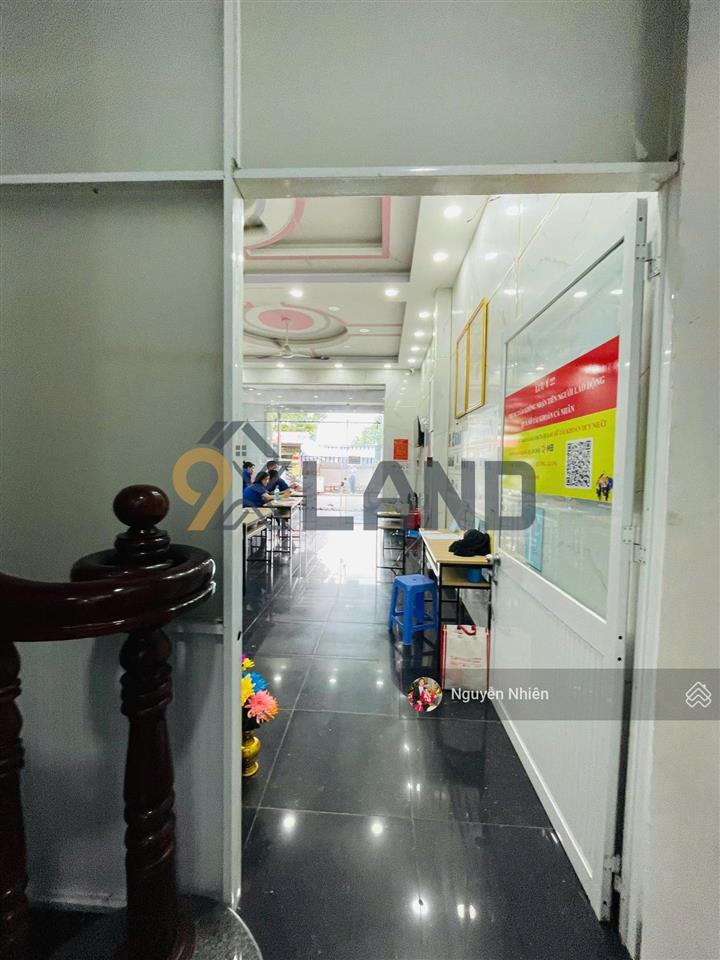 Giảm mạnh 2 tỷ. bán nhà mặt tiền xây kiên cố 5 tầng ngay chợ linh trung 90m2