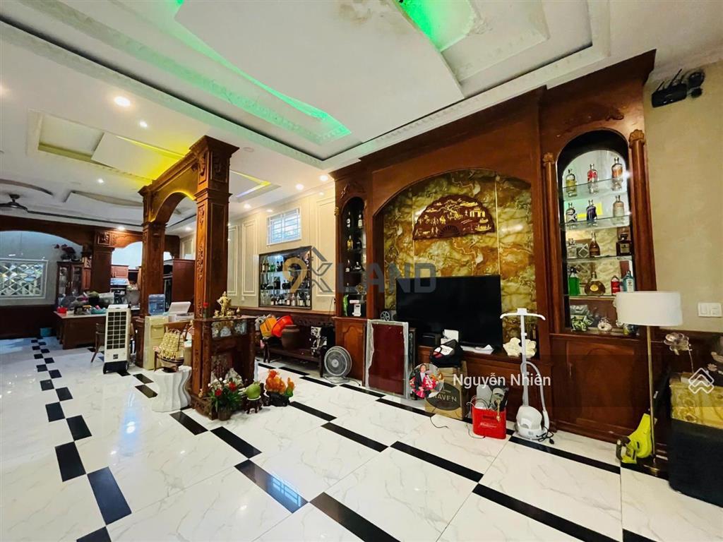 3 lầu gần ga metro  hẻm ô tô đường đặng văn bi, bình thọ  ngang 6m đẹp . giá 13 tỷ tặng nội thất