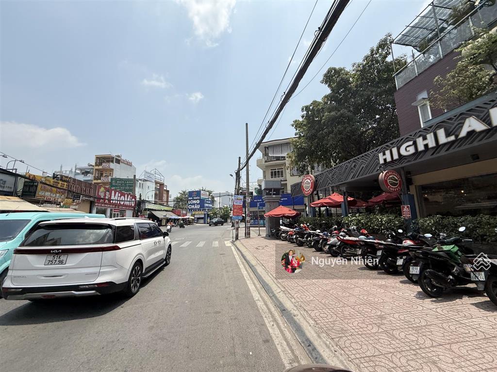 Hơn 5 tỷ, sót lô đất p. linh chiểu ngay metro  đh sư phạm kỹ thuật, 74m2 (4x18) xây 5 tầng tự do
