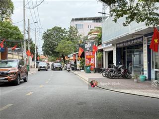 Lô đất hxh đường thông  gần đh spkt, metro. ngang 5.3m (67.4m2) giá hơn 5 tỷ