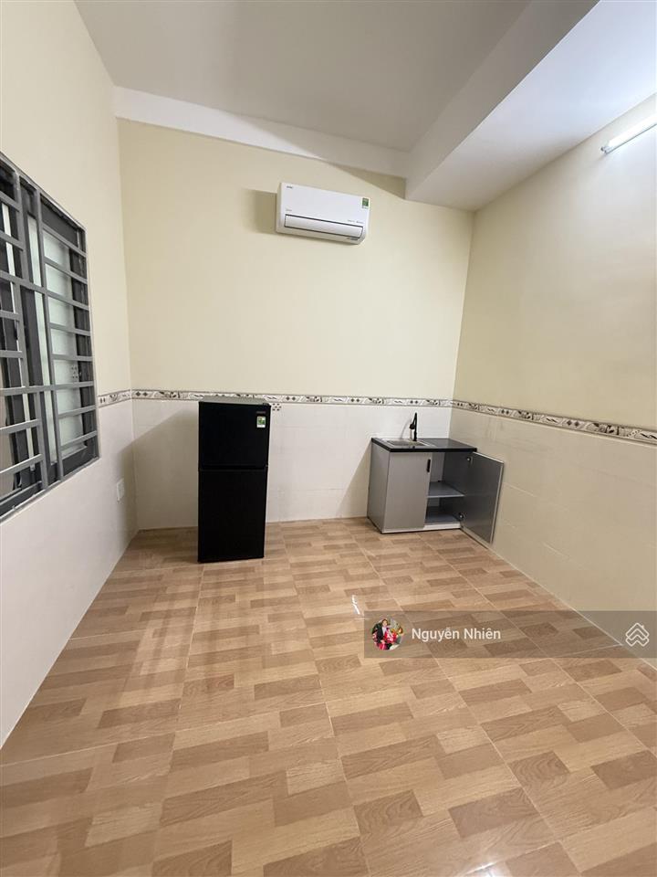 Căn hộ đầy đủ nội thất, phòng mới sạch sẽ, an ninh. ra vào tự do ngay cầu vượt linh xuân