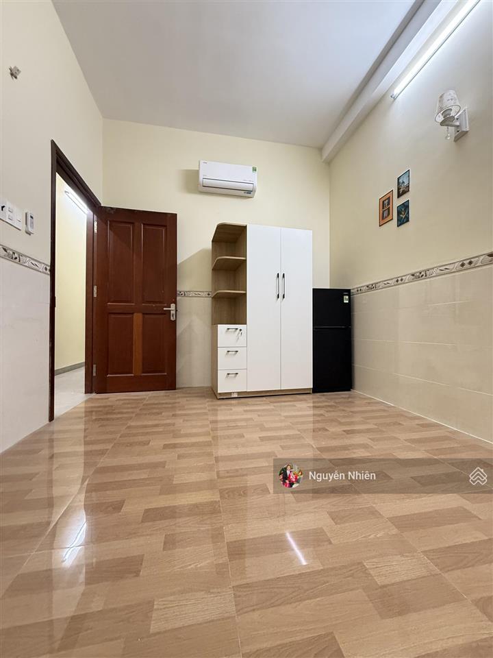 Căn hộ đầy đủ nội thất, phòng mới sạch sẽ, an ninh. ra vào tự do ngay cầu vượt linh xuân