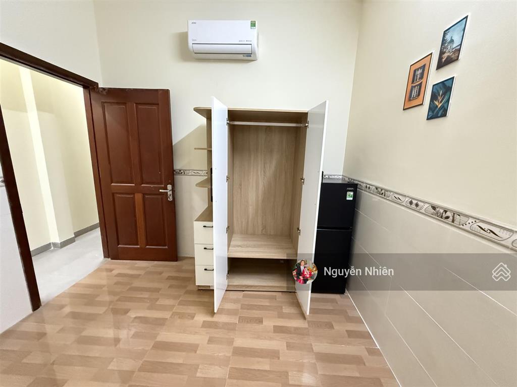 Căn hộ đầy đủ nội thất, phòng mới sạch sẽ, an ninh. ra vào tự do ngay cầu vượt linh xuân