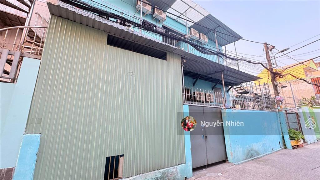 6.5 tỷ  thu nhập 30 tr dãy trọ 12 phòng 2 tầng  hxh  87.1m2 (9.3*9.3m)  ngay phạm văn đồng