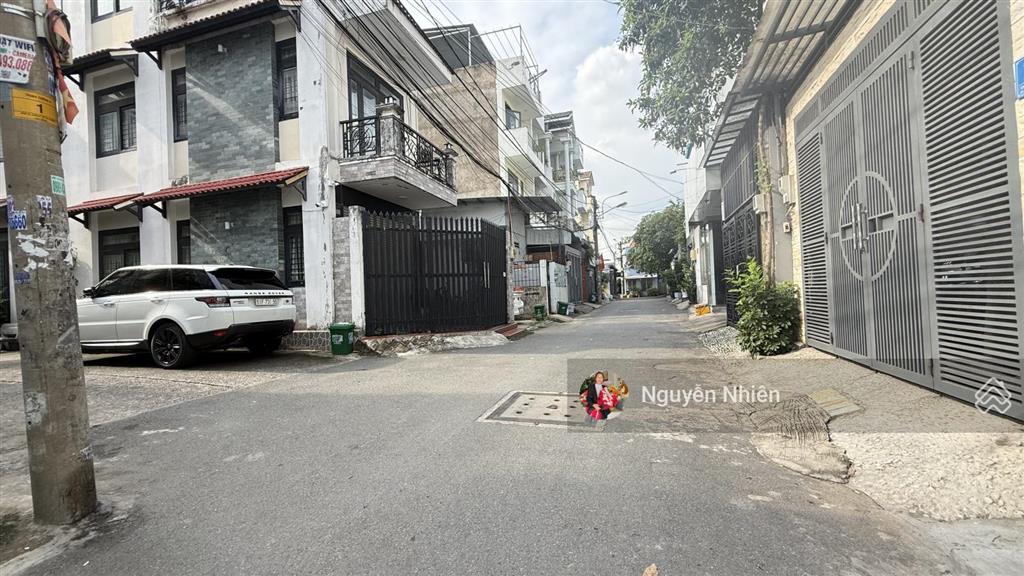 Sát vành đai 2, linh đông  gần chợ thủ đức  hxh 74.7m² (4.2*18m)