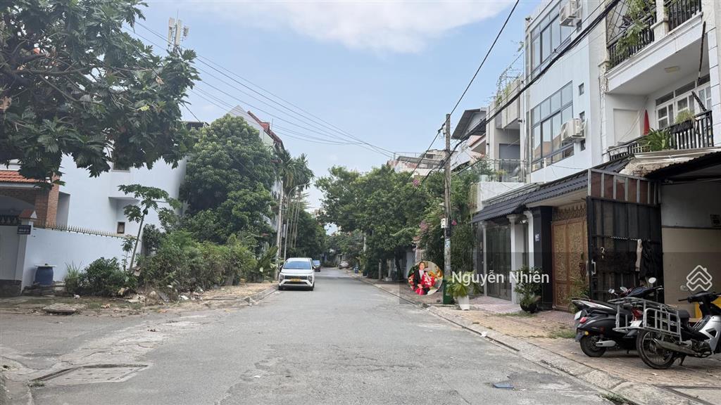 Bán dãy trọ 1t1l  đường rộng 10m ngay công viên  hxh thông  gần hoàng diệu 2  dt 70.8m2