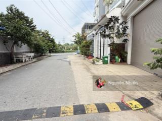 Giảm còn 7 tỷ đất chuẩn đẹp mặt tiền đường thông rộng 8m  khu vip  kd tốt  gần ga metro