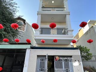 Hơn 8 tỷ  thu nhập 40 triệu/tháng (6%) chdv 4 tầng  full nội thất  hẻm xe tải gần phạm văn đồng