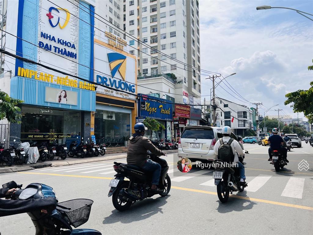 Mtkd đặng văn bi hầm 7 tầng, thang máy (1210.6m2 sàn) đang kinh doanh ổn định