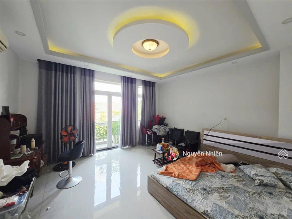 Hàng hiếm đặng văn bi  hẻm 8m  ngang 5mx18  4 tầng  4pn4wc