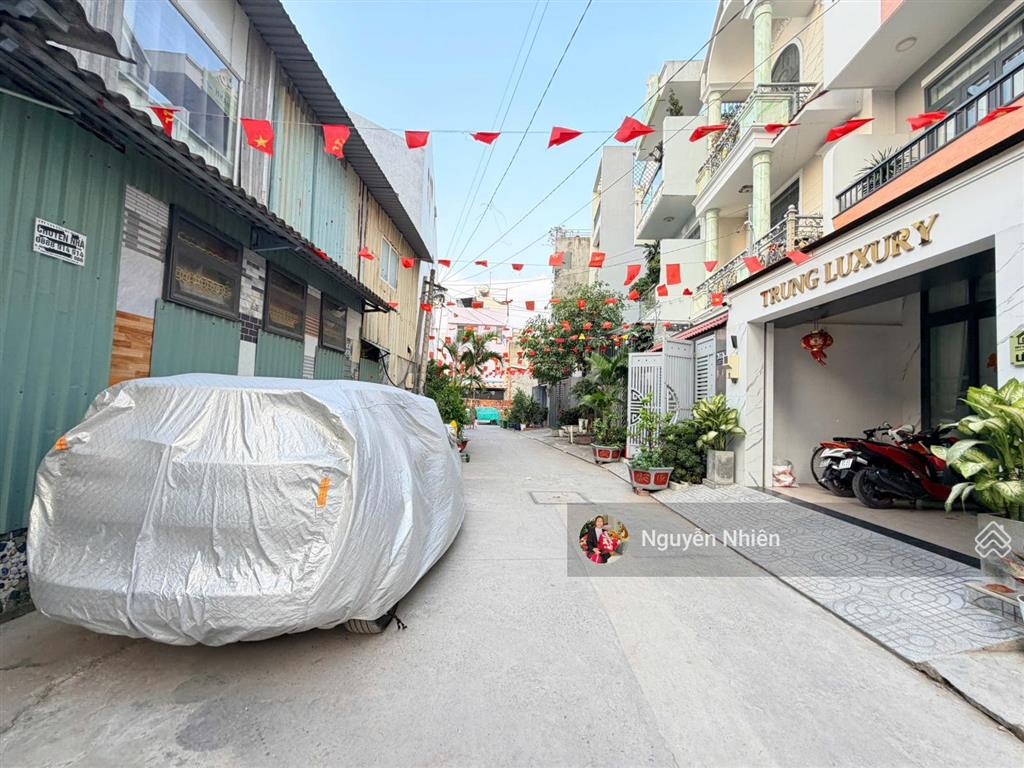 Ngay ga metro thủ đức  hẻm thông xe hơi khu phân lô cao tầng đường lê văn chí