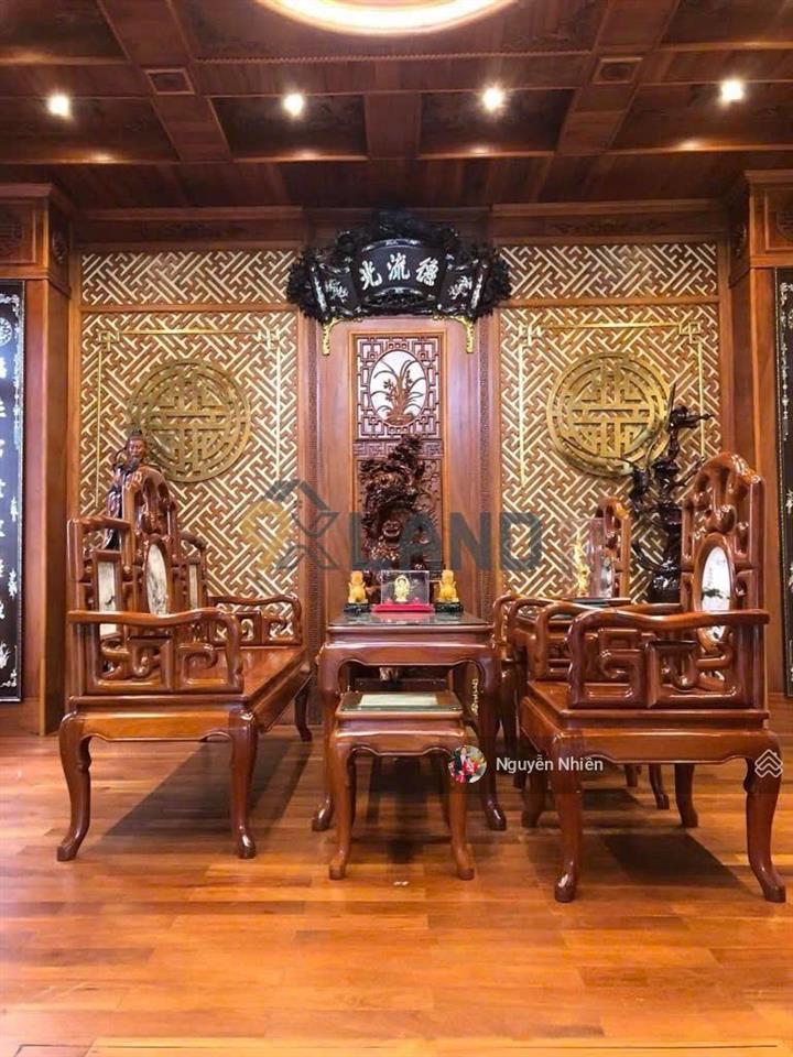 Biệt thự hầm + 4 tầng + thang máy 304.6m2 (khuôn viên 500m²)  ngang 12.5m đường 12, trường thọ