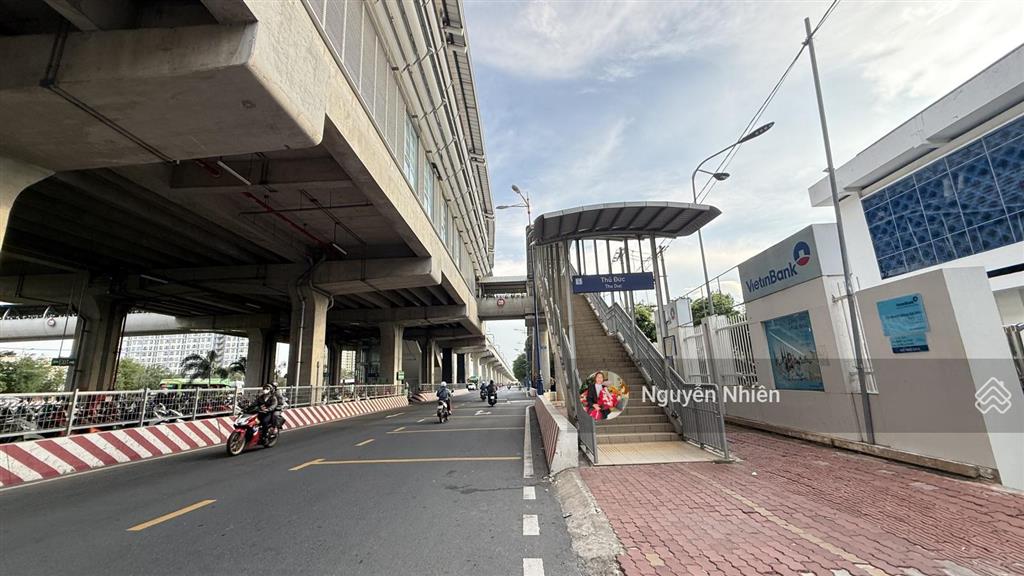 Hàng vip nhà mặt tiền đường nguyễn bỉnh khiêm  bình thọ  thủ đức ngay ga metro bình thọ