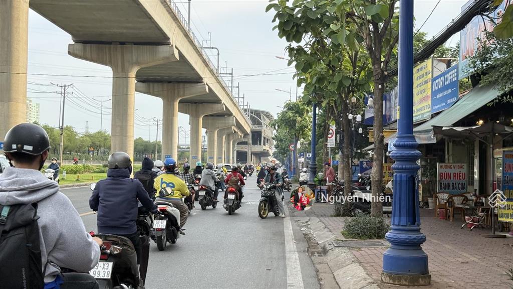 Hàng vip nhà mặt tiền đường nguyễn bỉnh khiêm  bình thọ  thủ đức ngay ga metro bình thọ