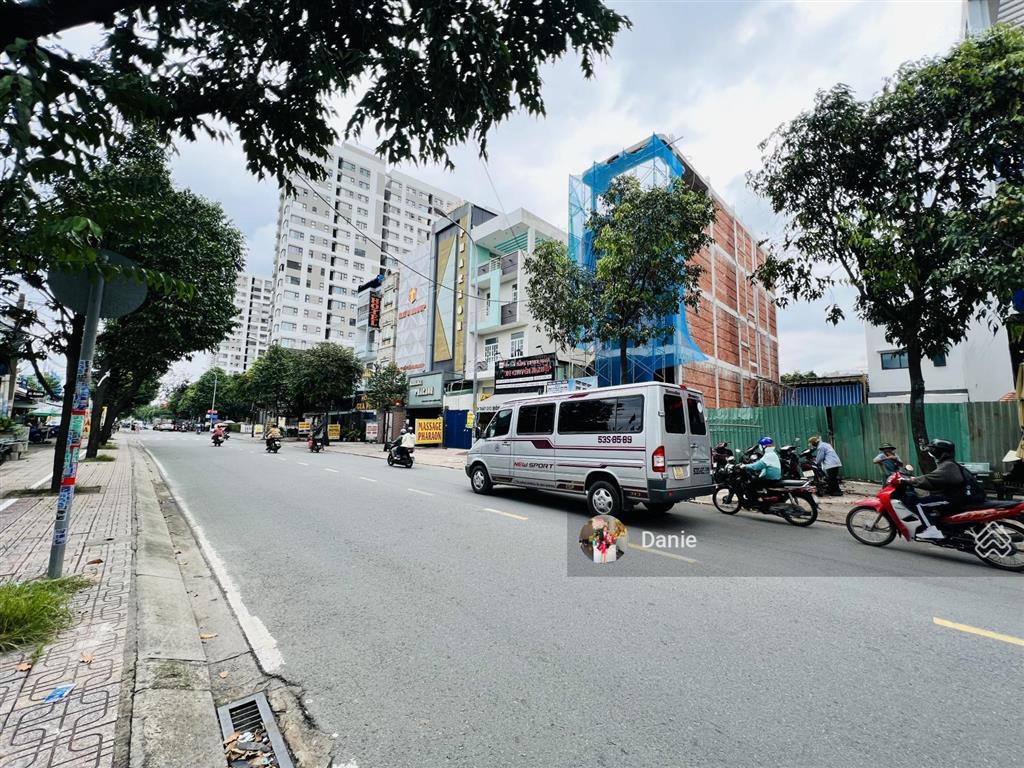 8.6 tỷ. bán nhà mặt tiền ngay đào trinh nhất p. linh tây  5x22m 1t2l sẵn thu nhập 20 triệu/tháng