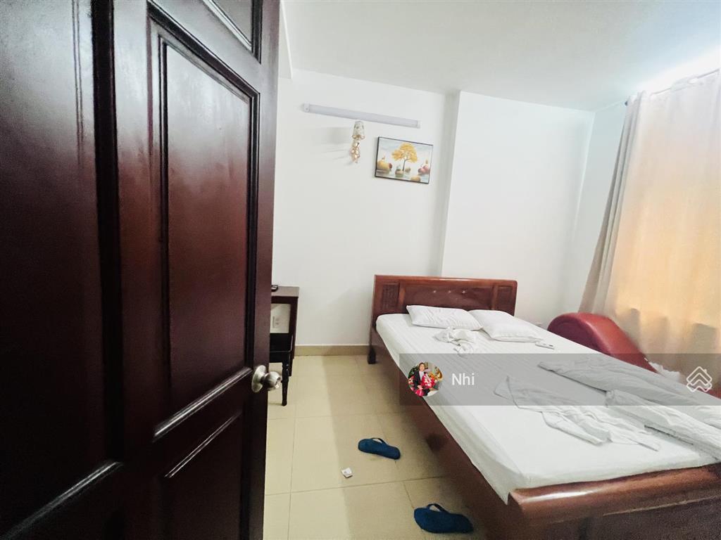 Bán khách sạn mt đường ngay hoàng diệu 2  thu nhập 10%/năm  7x18m  hầm 5 tầng, thang máy