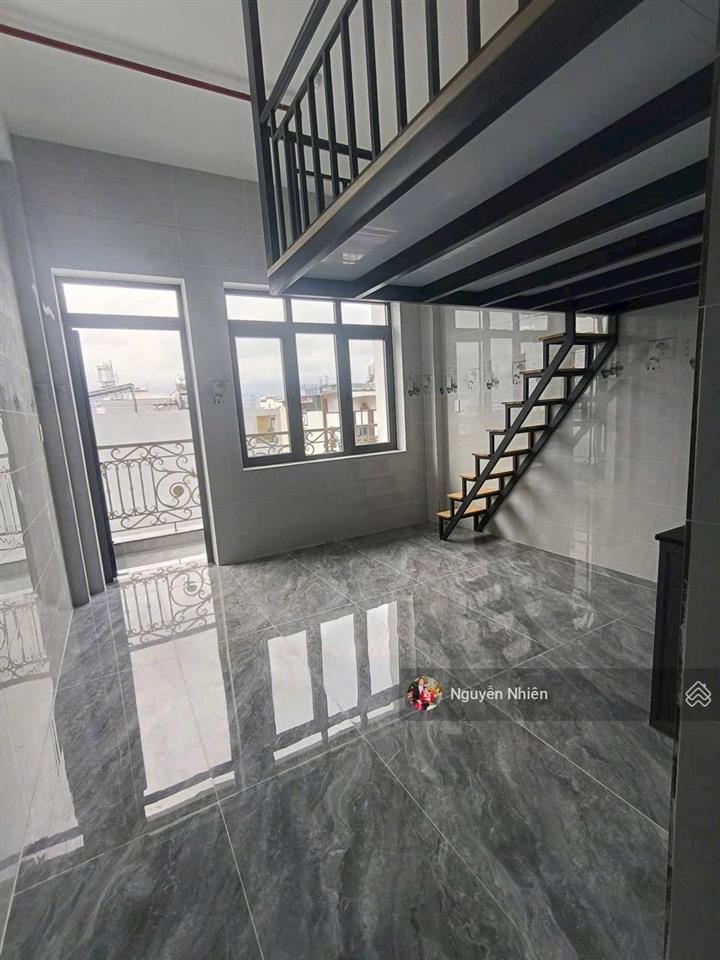 Dòng tiền 100 tr/th  ngang 7m đối diện chợ phước bình, global city  chdv 5 tầng  thang máy