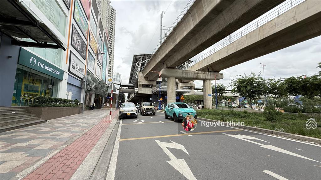 Sát metro vincom, masteri thảo điền, mt ngang 6m khu phố ẩm thực người hàn. hđt 75tr