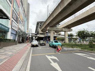 Sát metro vincom, masteri thảo điền, mt ngang 6m khu phố ẩm thực người hàn. hđt 75tr
