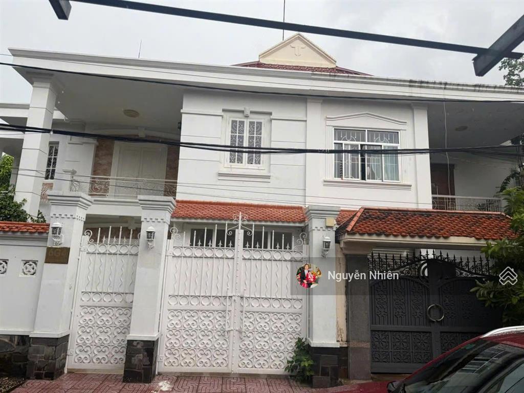 Giảm 10 tỷ  villa góc 2mt 240m2 (15x17) khu compound trần não, quận 2 ngay kđt thủ thiêm