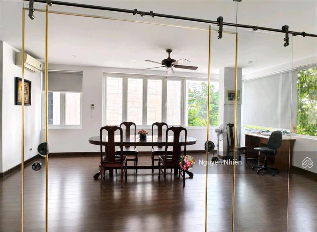 Ngộp, giảm 12 tỷ, hơn 40 tỷ  villa 10x20 hầm 3 tầng khu vip đáng sống q2. hđt 55 triệu