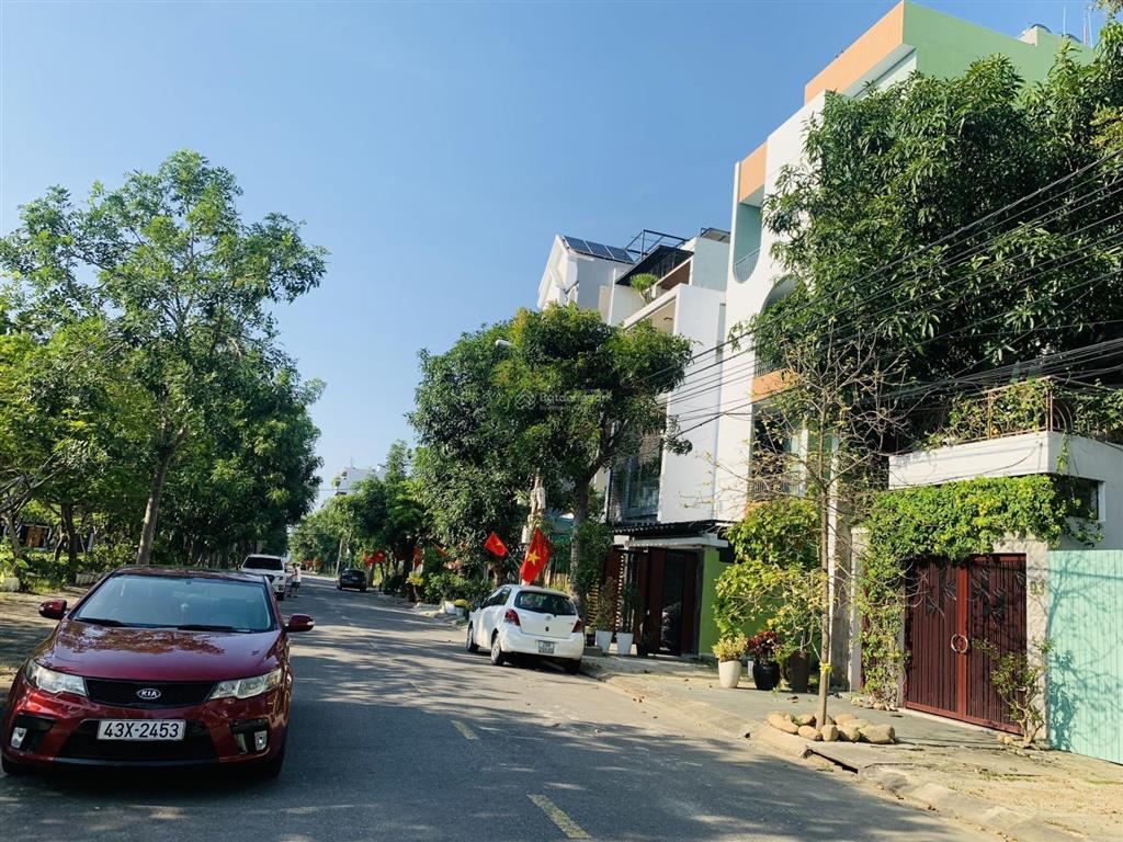 Bán đất lê văn thủ  105m2, đường thông, nam việt á gđ1