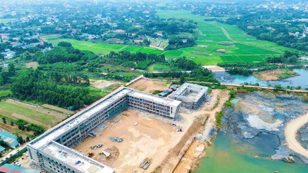 Bán đất 100m2 trại hồ  cổ đông sơn tây  sổ đỏ riêng  đường nhựa  chỉ 1,7 tỉ