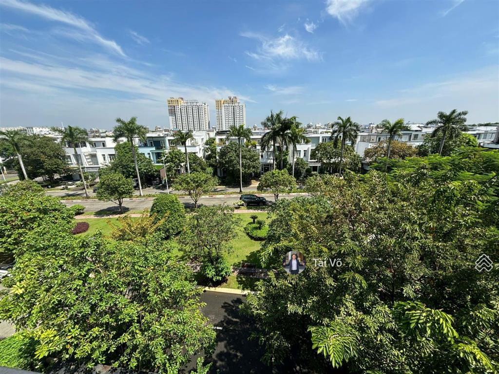 Á khôi villa park, công viên trước, sau nhà 43 tỷ, thêm 160m2 vườn