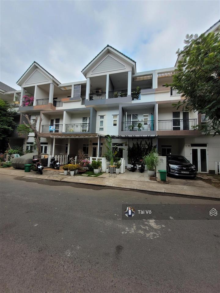 Bán gấp nhà phố park riverside giá rẻ hơn thô 9.x tỷ