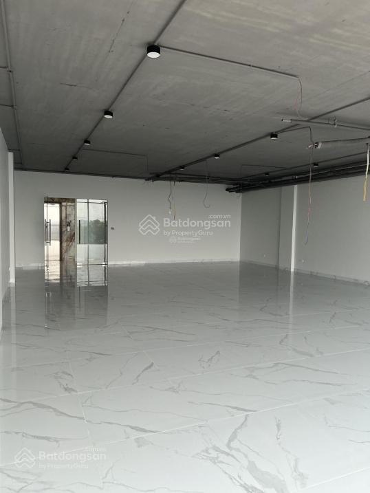 Cho thuê toà văn phòng tại dg03 đường bắc nam, thị trấn quốc oai dt sàn 150m2 x 6 tầng (có pccc)