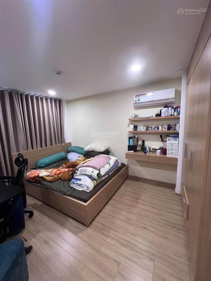 Chính chủ, bán căn hộ 2pn, nhà mới, full nội thất tầng cao view thoáng.  0902 771 ***