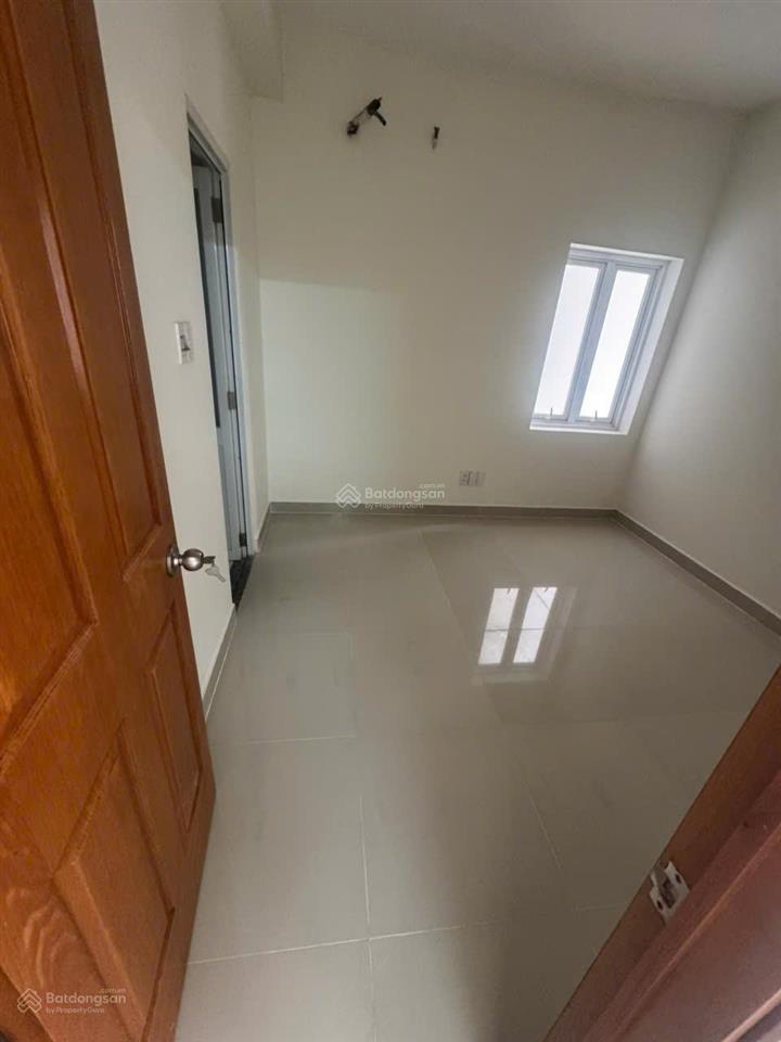 Kẹt tiền bán gấp căn 2pn, rẻ hơn thị trường 200tr, cách aeon mall 2km, 200m tới chợ