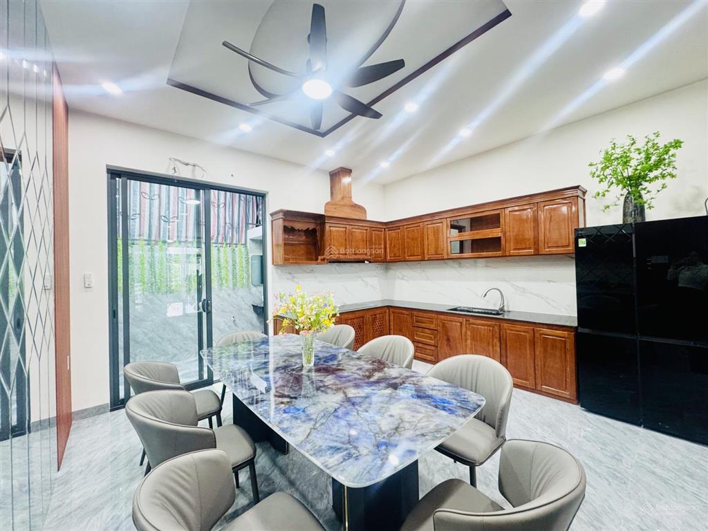 Bán nhà đẹp 3 tầng đầy đủ nội thất kđt hà quang 2 (có thang máy)