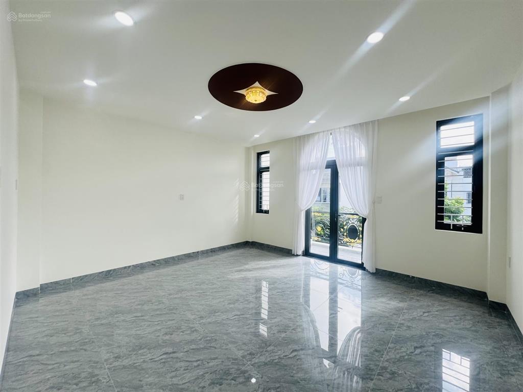 Bán nhà đẹp 3 tầng đầy đủ nội thất kđt hà quang 2 (có thang máy)