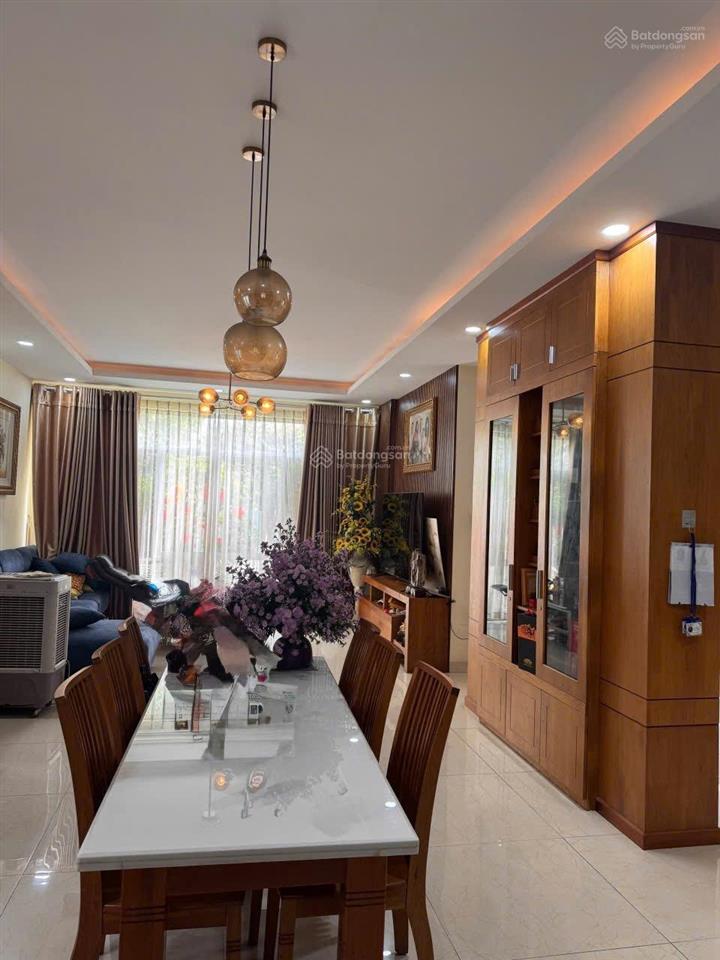 Bán biệt thự 3 tầng ngang 16m rộng thoáng kđt vcn phước hải nha trang