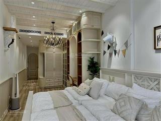 Bán nhà đẹp 4 tầng mặt tiền kinh doanh phố tây nguyễn thiện thuật trung tâm biển nha trang