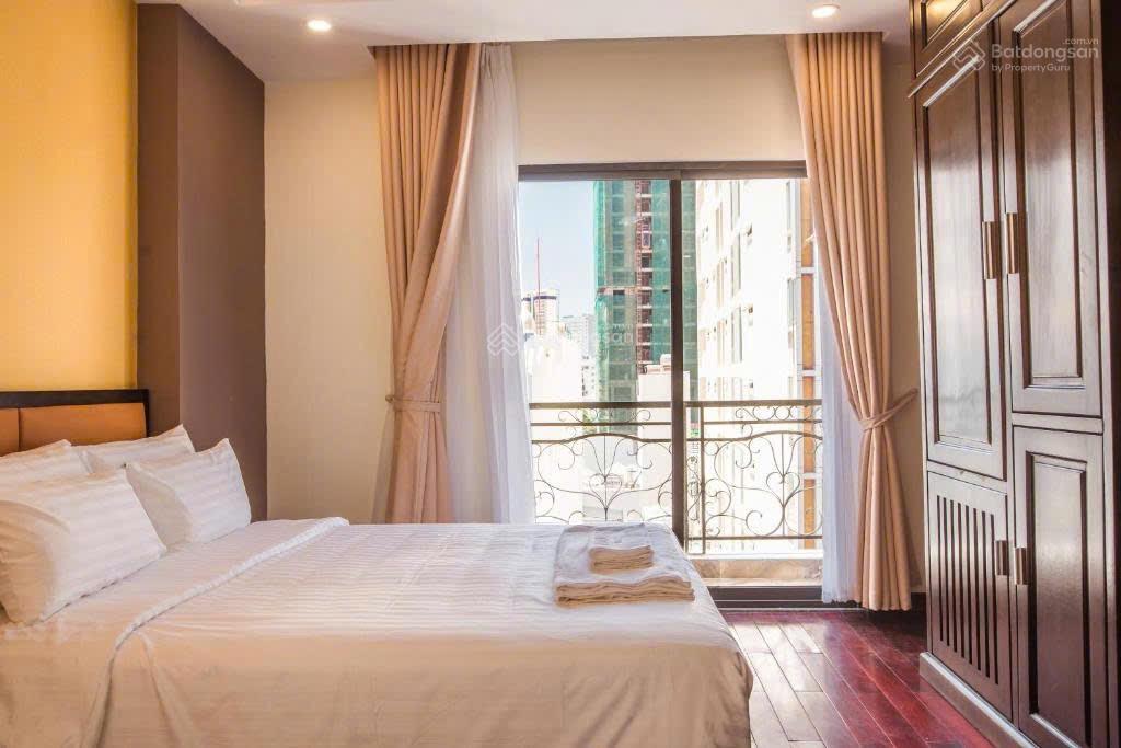 Bán khách sạn 2 sao hẻm ô tô 11m khu phố tây hùng vương trung tâm biển nha trang