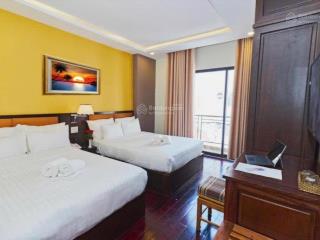 Bán khách sạn 2 sao hẻm ô tô 11m khu phố tây hùng vương trung tâm biển nha trang
