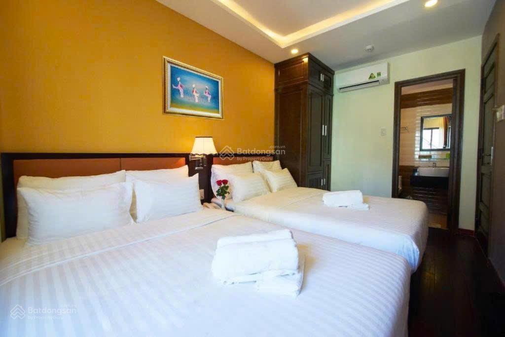 Bán khách sạn 2 sao hẻm ô tô 11m khu phố tây hùng vương trung tâm biển nha trang