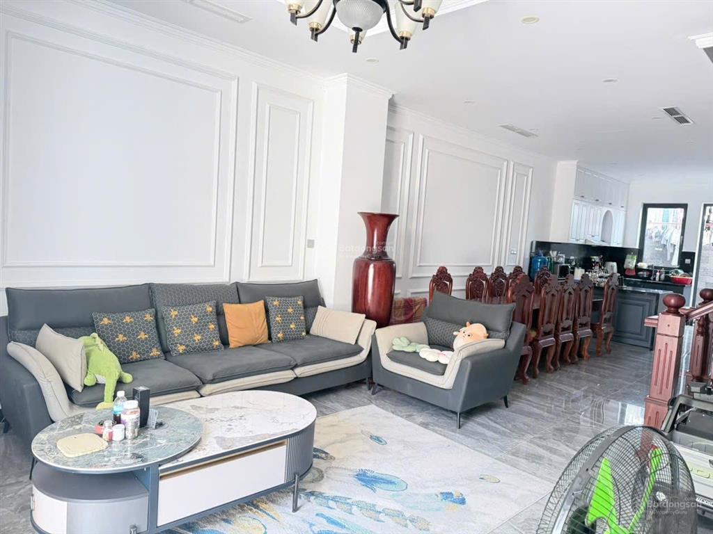 Bán nhà 3 tầng đầy đủ nội thất gói 8 mỹ gia kvg the capella nha trang.