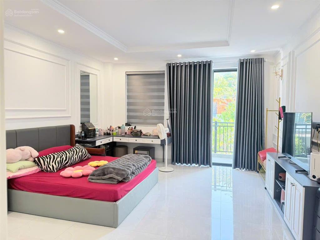 Bán nhà 3 tầng đầy đủ nội thất gói 8 mỹ gia kvg the capella nha trang.